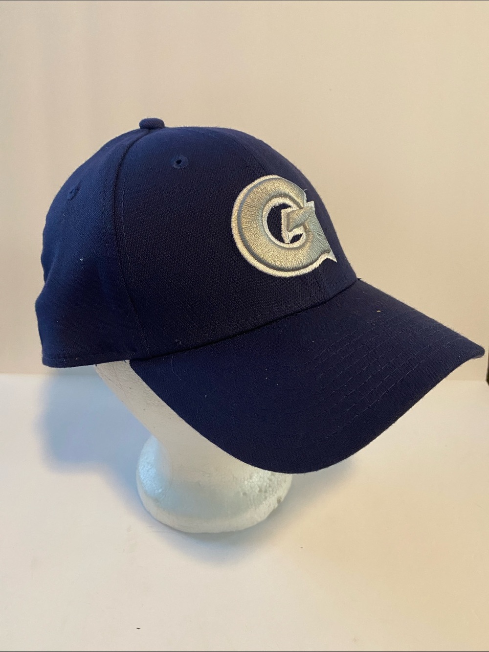 New Era Men’s Navy Georgia Bulldogs Baseball Cap with Embroidered 'G' Logo